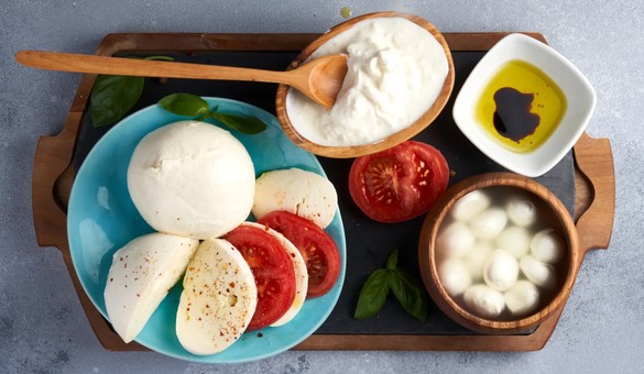 Mozzarella, burrata and stracciatella from Puglia