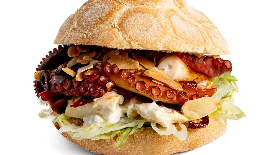 Panino with octopus and stracciatella