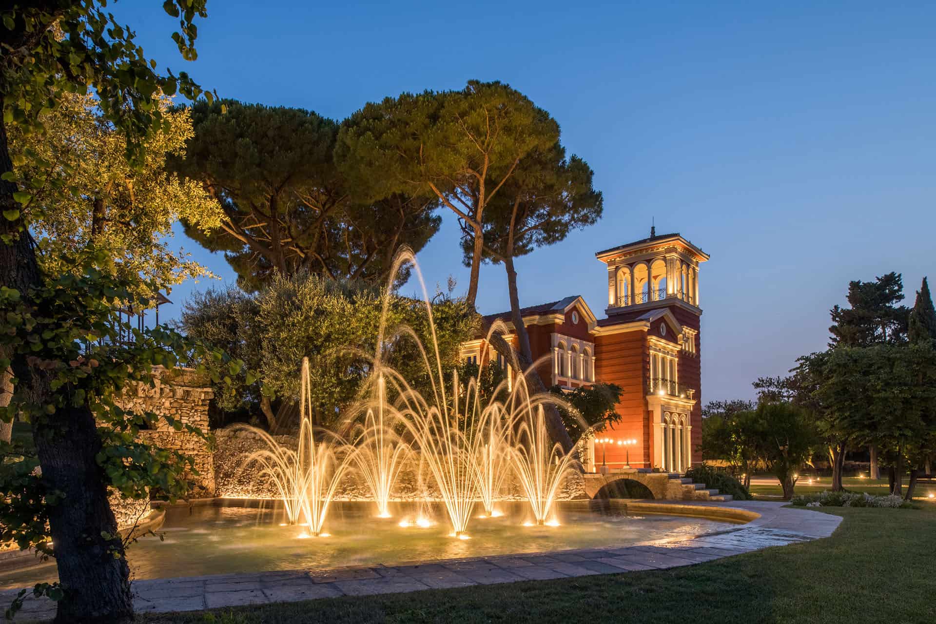 Villa Romanazzi Carducci exterior