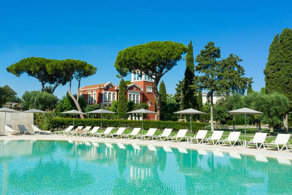 Villa Romanazzi Carducci garden